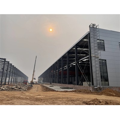 Jeftino valovite metalno skladište